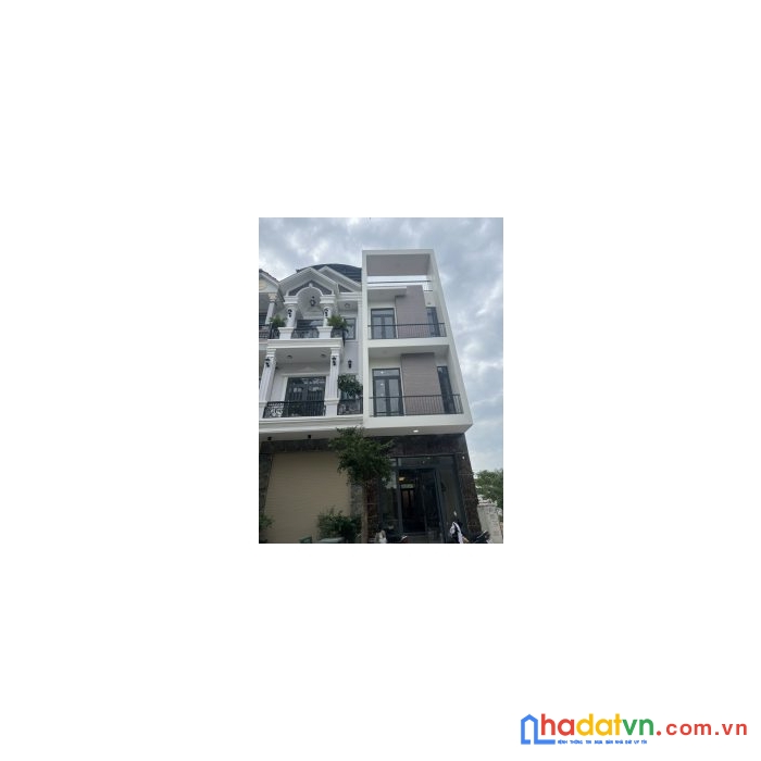 Chính chủ cần bán nhà phố 3 tầng diện tích rộng tại thuận an