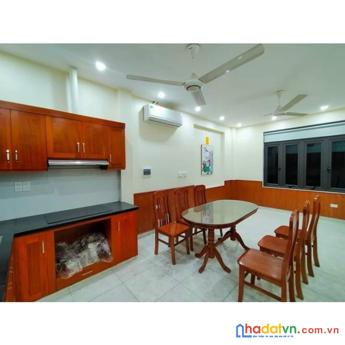 Chỉ hơn 2 tỷ có ngay nhà siêu  đẹp ngọc thụy, ngõ ô tô, 4 pn, ở cực sướng.
lh ms liên 0981398926