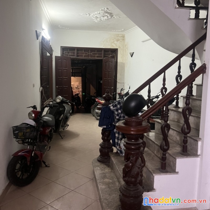 Bán nhà lê thanh nghị hai bà trưng 90m2 x 4 tầng, mt 3.5m giá 9.3 tỷ
