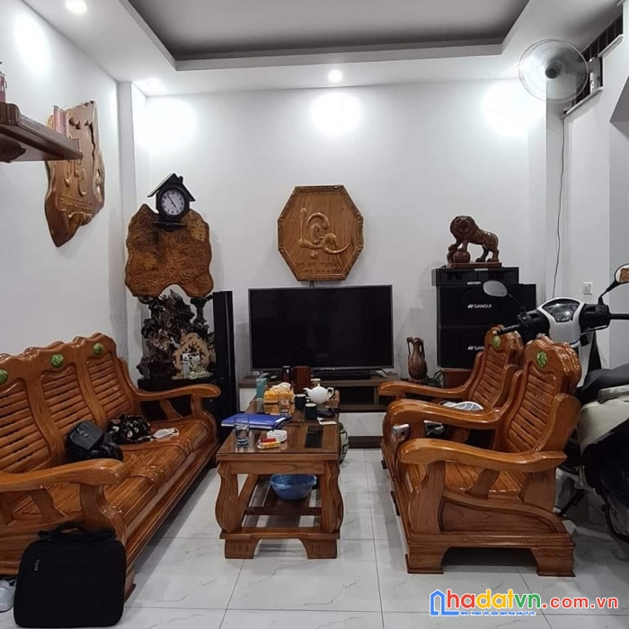 Cực hiếm phan đình giót ô tô đỗ cạnh nhà, 35m2, mt 5m, nhỉnh 3 tỷ.lh công 0931706698