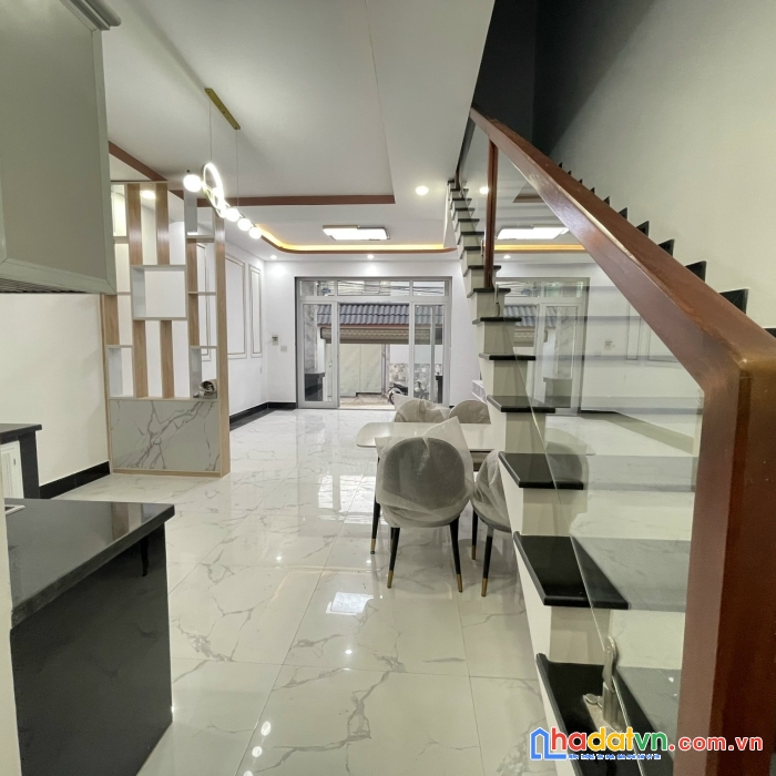 Bán nhà 1t1l mái thái 140m2 bùi hữu nghĩa hoá an giá rẻ 3tỷ650 đường oto
