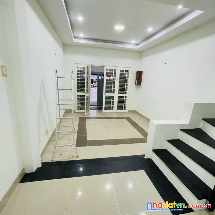 Bán nhà tô hiệu tân phú gần clb gym - 3 tầng - 67m2 - chỉ 4.3 tỷ