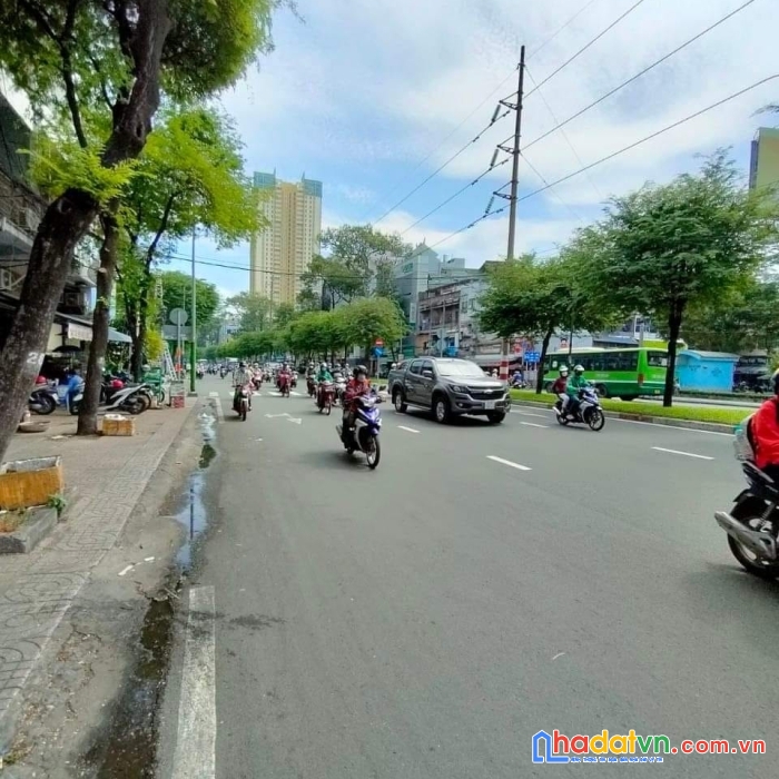 Bán nhà mặt tiền hồng bàng quận 5, 4 tầng, ngang 4.5x14 5, 65m2, chỉ 19.9 tỷ.