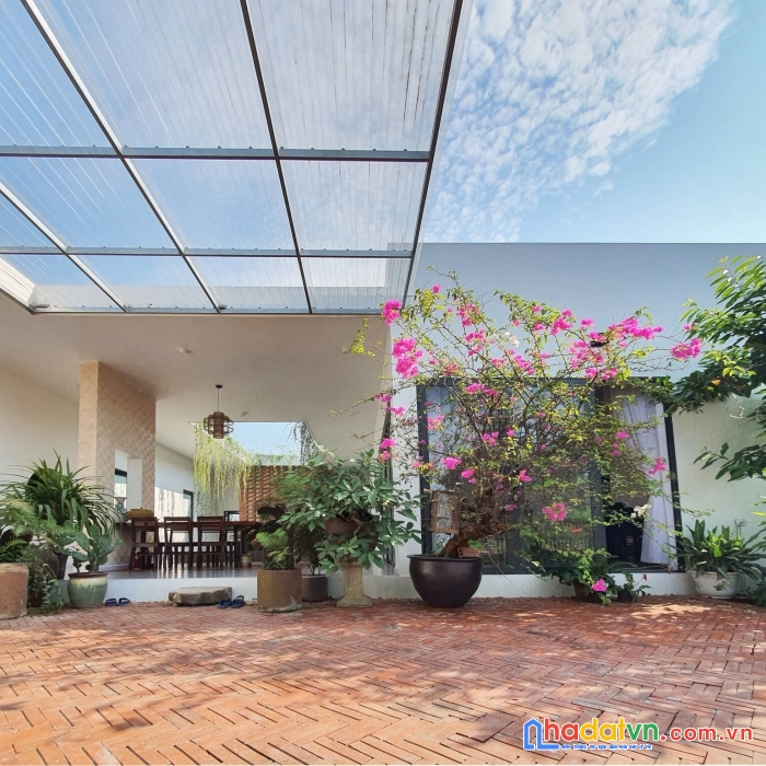 Sau tết nhà 114 yersin, p. nguyễn thái bình, q. 1 ( 2 mặt tiền ) 28.11.22