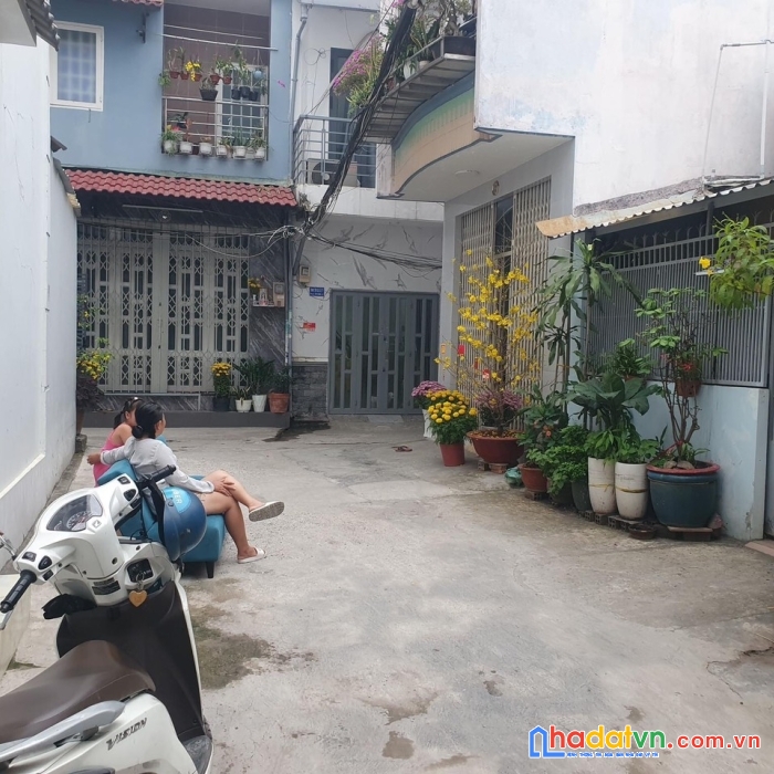 Bán nhà 2 tầng sát khu himlam tân hưng quận 7. dt 24m2. nhỉnh 2 tỷ. shr