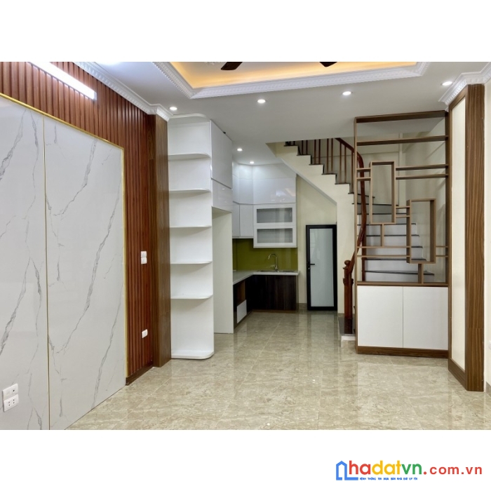 Mới đẹp 5 tầng trung tâm giáp bát - vị trí hiếm giá chỉ nhỉnh 5 tỷ