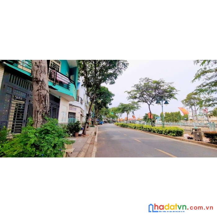 Ngộp bank bán gấp nhà c4 giá rẻ mt hồng bàng f12 quận 6. dt 7x12. nhỉnh 13 tỷ. shr-tiện xây mới