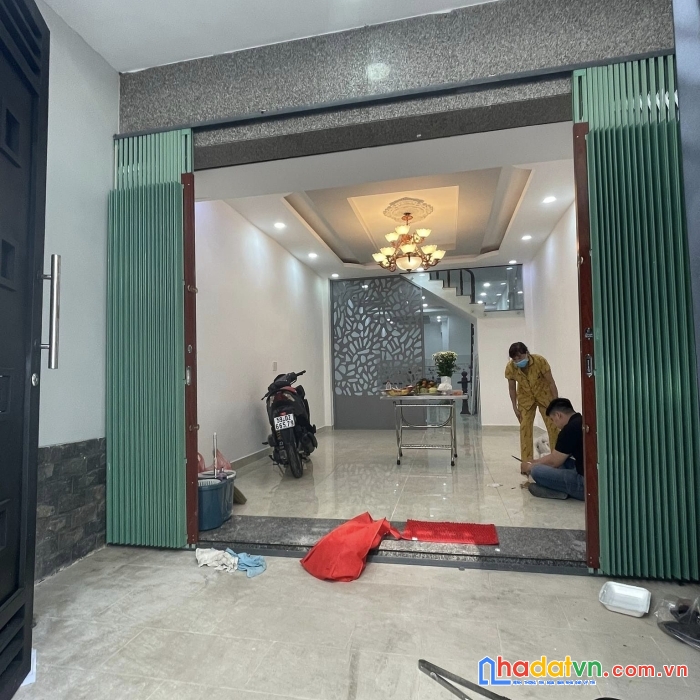 Bán nhà phú thọ hòa ,tân phú. hẻm xe tải . khu kinh doanh sầm uất .4x18.chỉ 6 tỷ 8.