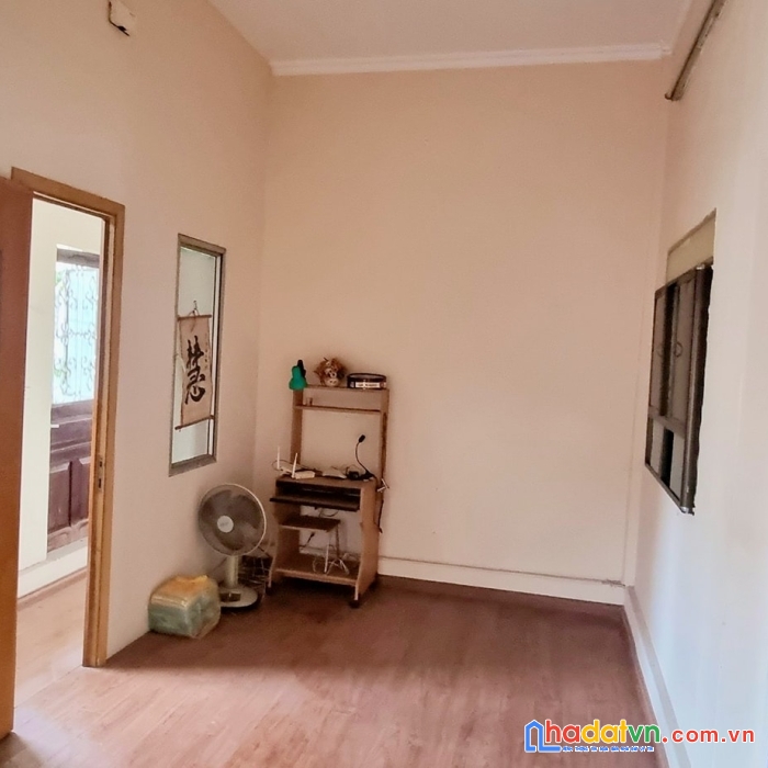 Bán nhà chùa láng 30m ra oto tránh 50m 4 tầng mặt tiền 3.4m chỉ 3.4 tỷ