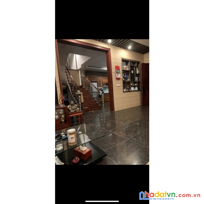 Biệt thự mặt ngõ nguyễn văn cừ, 115m, kd đỉnh, vỉa hè, ô tô tránh, chỉ 15 tỷ