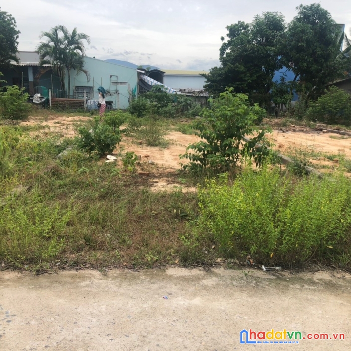 Chính chủ cần bán lô đất tại thị trấn diên khánh.