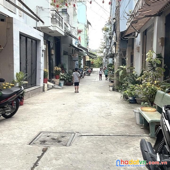 Bán nhà 4 tầng, hẻm xe hơi, cạnh bến xe miền tây, chỉ 5 tỷ nhỉnh,
