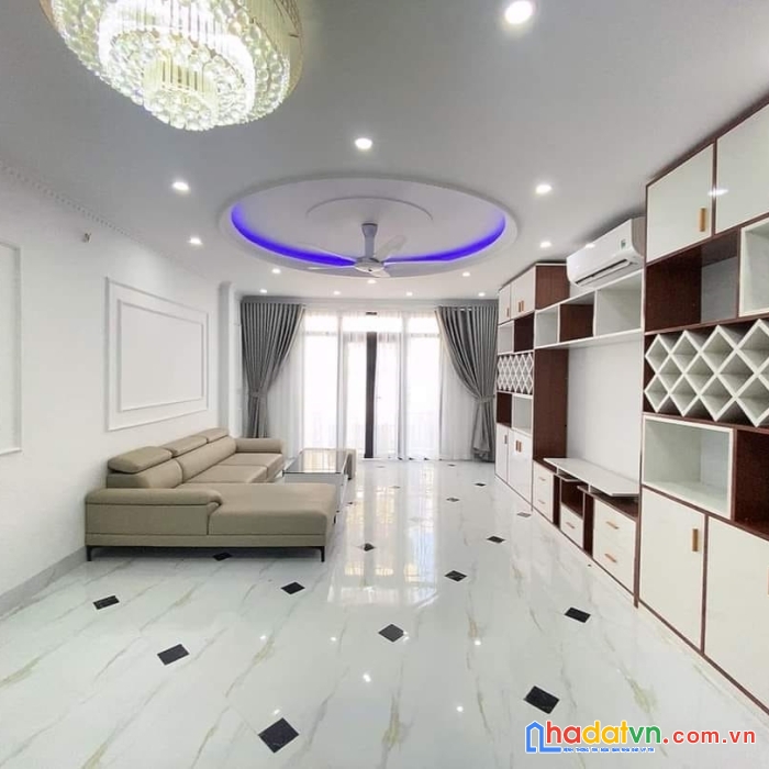 Bán nhà đầu phố nguyễn văn lộc, hà đông, ô tô, 40m2x4 tầng giá 8 tỷ