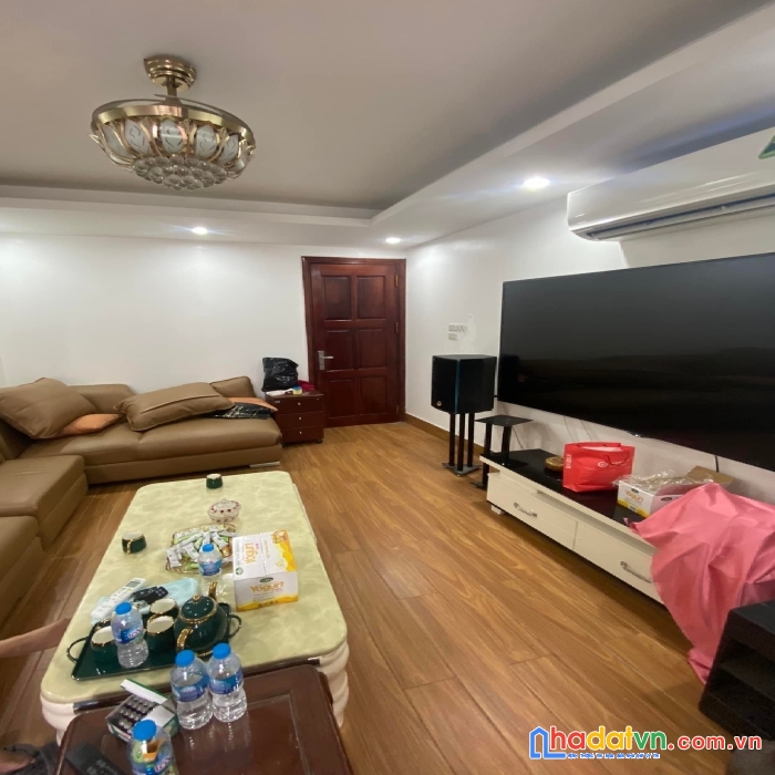 Bán nhà mạc thị bưởi. cạnh time city, 37m x 5 tầng.  3.65 tỷ có thương lượng