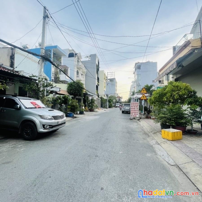 Bán nhà hxh lê trọng tấn 65m2 3t 2 pn dt 4x16 giá chỉ 5.7 tỷ