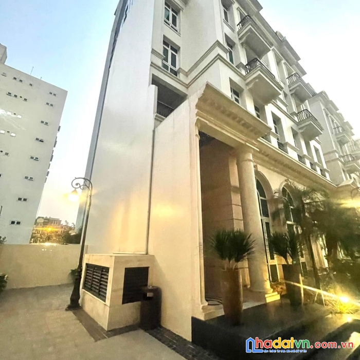 Khu đô thị việt hưng,view công viên,hồ điều hòa mới,kd hay ở đẳng cấp vip 66m*5t,11,5 tỷ