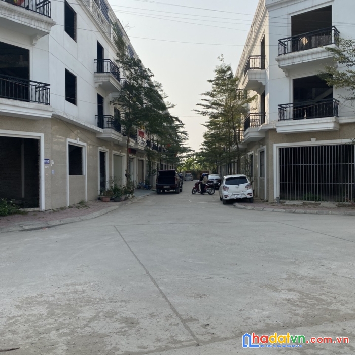 Bán liền kề sát kđt thanh hà, hà đông, 68m2, 4 tầng, thoáng trước sau, 5.2 tỷ.