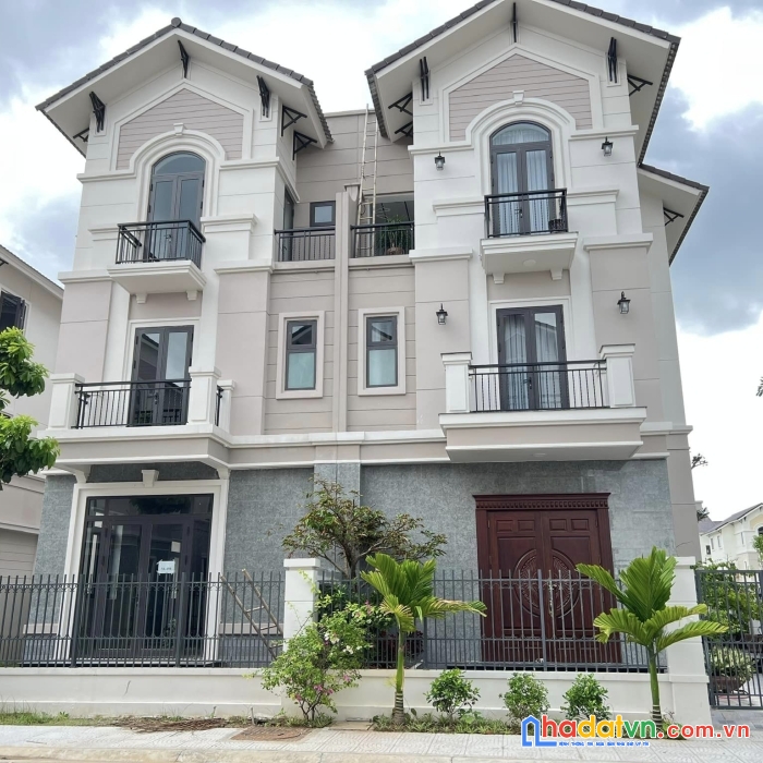 Biệt thự song lập 135m2 trung tâm đại đô thị centa vsip tìm gia chủ, giá yêu thương