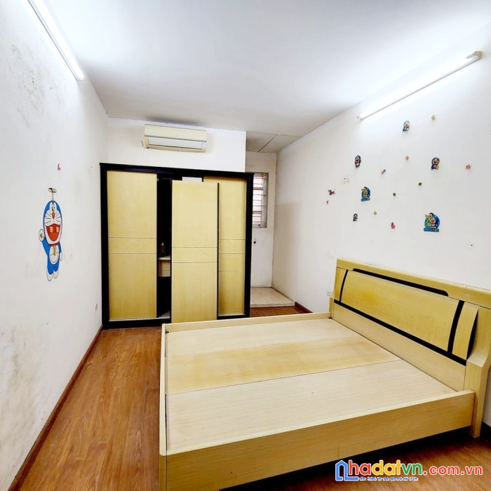 Mặt phố lê thanh nghị 70m vỉa hè kinh doanh giá nhà ngõ