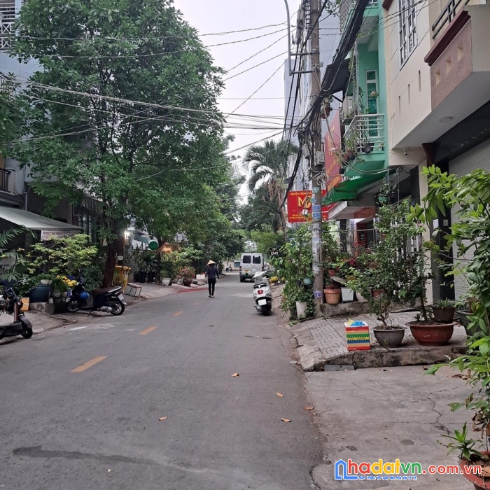 Bán nhà c4 chợ tân mỹ quận 7. dt 6x20. nhỉnh 23 tỷ. shr-tiện xây mới chdv-vp cty-hđt 27tr tháng