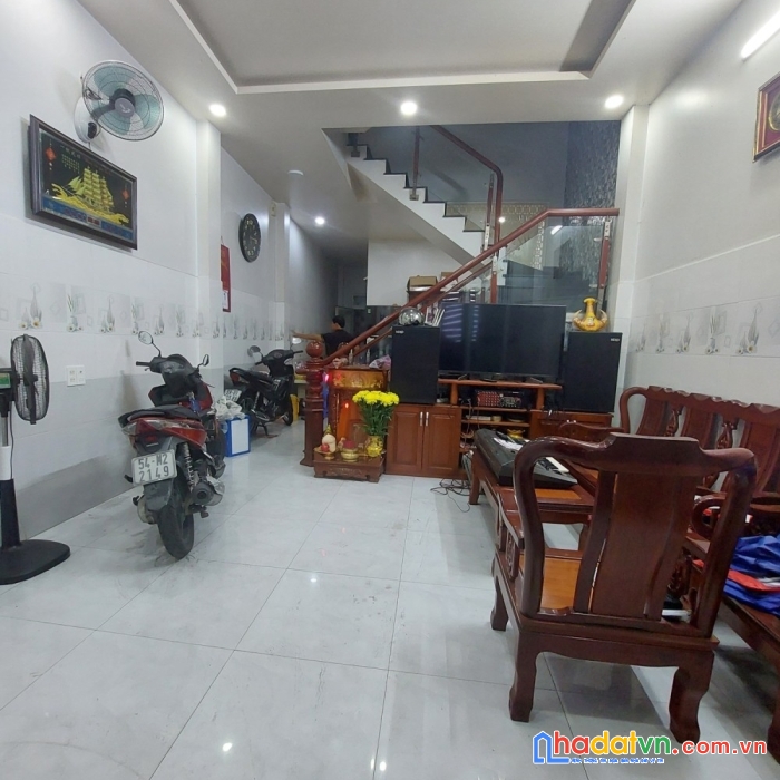 Bán nhà phú thọ hòa, tân phú 60m2, 3 tầng xe hơi đỗ cửa chỉ nhỉnh 6 tỷ.