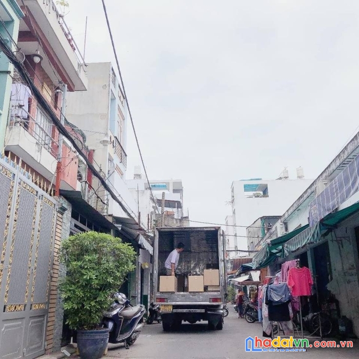 Bán nhà 3 tầng đường khuông việt, hẻm xe hơi tránh, 83m2 chỉ 9.7 tỷ