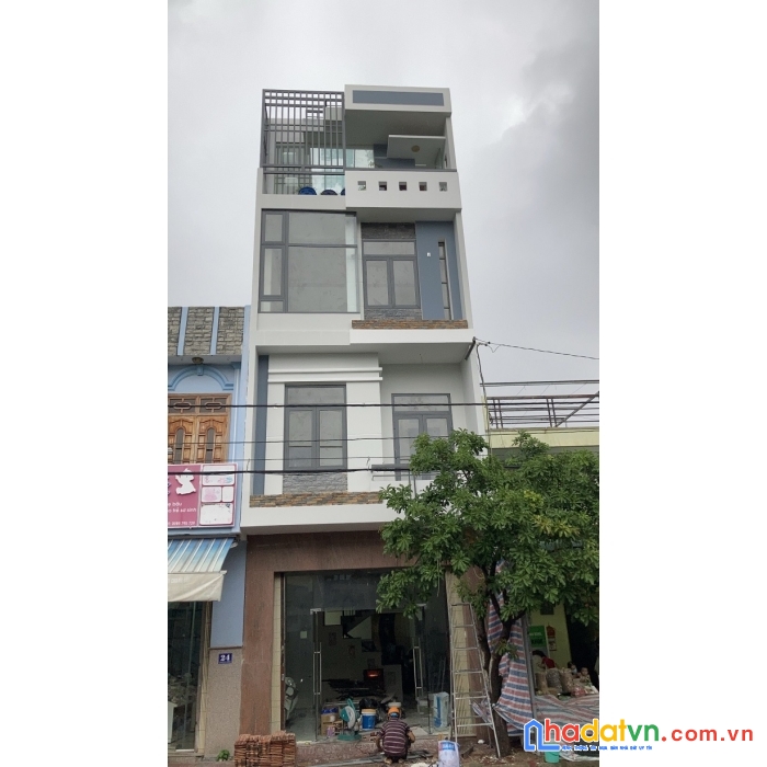 Khai xuân cần bán căn nhà tại 22 phạm cự lượng- nhà đẹp - giá siêu đầu tư