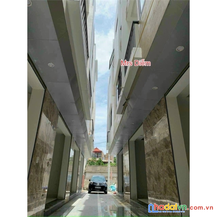 2.55 tỷ. mrs diễm cần bán nhà 3 tầng đẹp ngay tại đản dị, uy nỗ, đông anh.