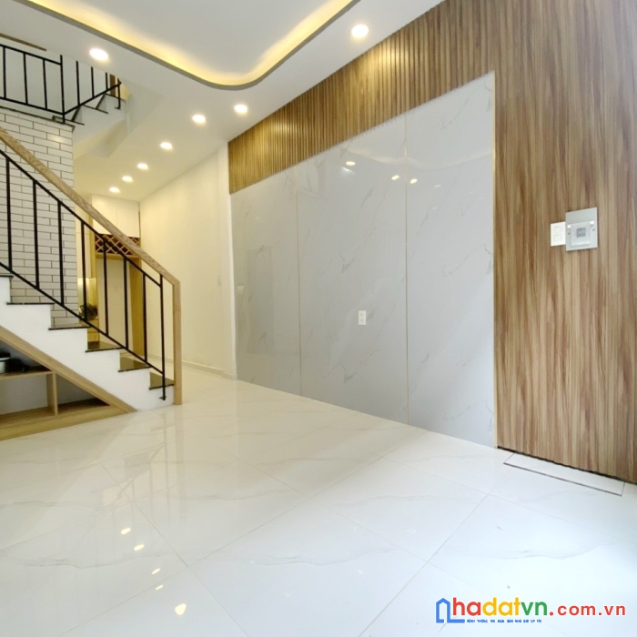 Nhà mới sang trọng vị trí đẹp âu dương lân p3 q8 giá 3tỷ8 tl