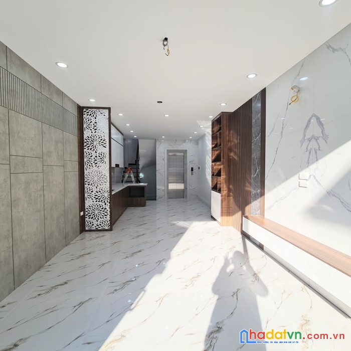 Bán nhà phố kim đồng - ngõ ô tô tránh 45m2 x 6 tầng giá 9.5 tỷ