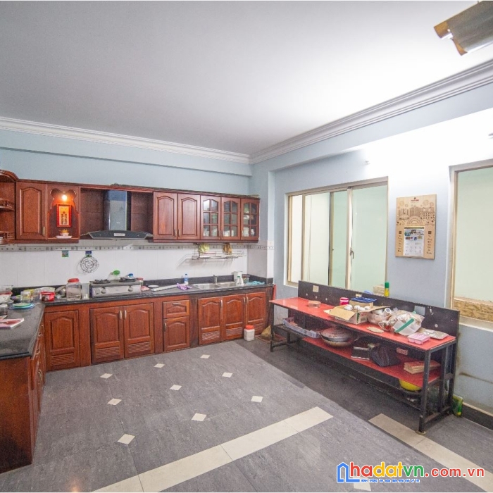 Chính chủ cần cho thuê cả nhà mặt tiền kinh doanh lâu dài.