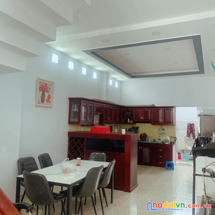 Bán gấp nhà mặt tiền thạnh lộc 31, quận 12, 100m2, 3t, chỉ 7 tỷ 600 triệu tl.