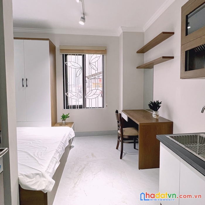 Bán ccmn full nội thất tại phùng khoang, 152m2, mt11m, 35pkk, giá 15.5 tỷ