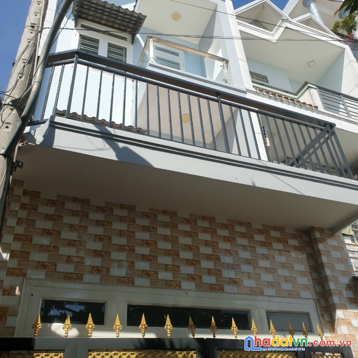 Liên khu 5-6 hxh 48m2 .3 tầng giá 3 ty xx
