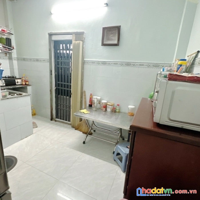 Nhà mới nở hậu 2 mặt hẻm đường âu dương lân p3q8 - 3.88 tỷ