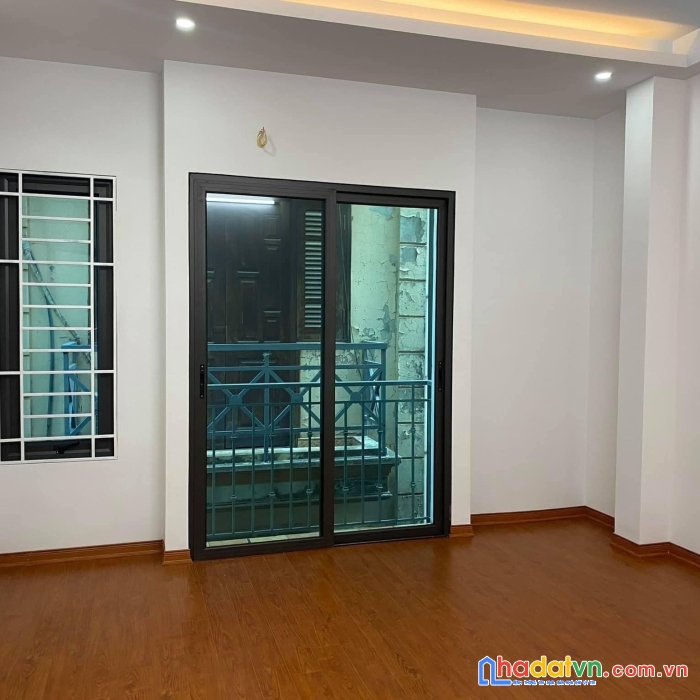 Mặt phố nguyễn hoàng 85m, 9 tầng hầm thang máy, 2 mặtiền 4.5m, vỉa hè 6m, kd đỉnh, 30 tỷ,