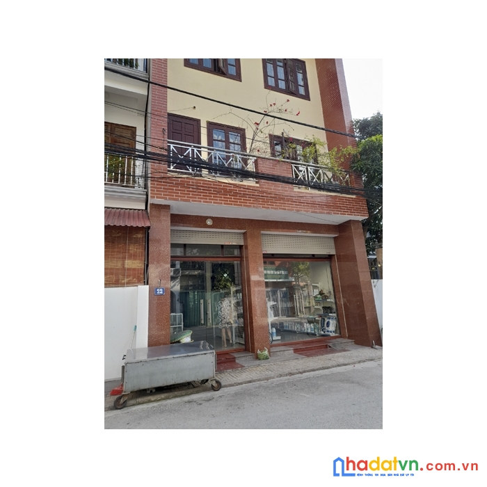 Bán nhà long biên, vị trí đẹp, oto vào nhà, gần trường cao đẳng, đầu tư tốt. nhà 4 tầng, 35m2, giá