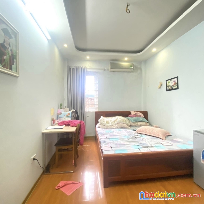 Gấp! nhà bùi xương trạch 40m 5 tầng 4 tỷ oto kinh doanh ngõ thông