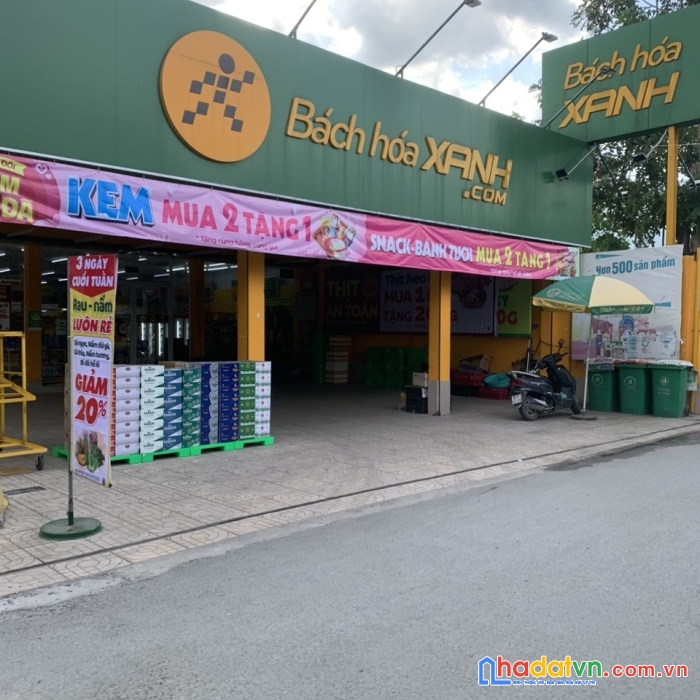 + nhà 2 tầng có mặt tiền phía trước kinh doanh, trên 2pn