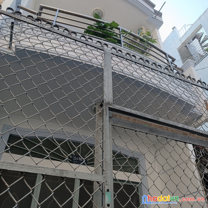 Bán nhà âu cơ, p9 tb, khu kinh doanh sầm uất, 45m2 chỉ 4 tỷ 7