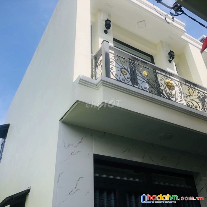 Chính chủ cần bán nhà mới xây, cầu tràm gần chợ bình chánh