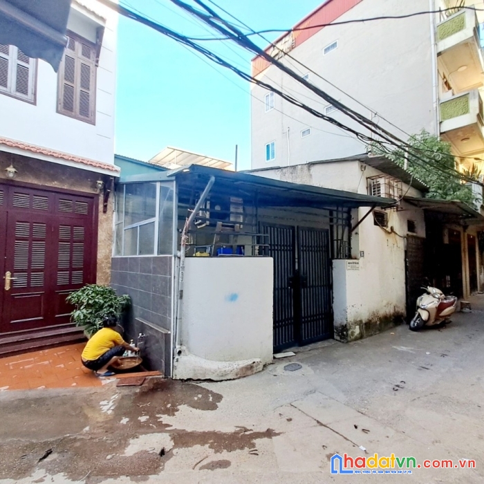 Đất tặng nhà c4 âu cơ, tây hồ, dt 50m2, mt 4,5m, ô tô vào nhà, giá chỉ 3,8 tỷ.