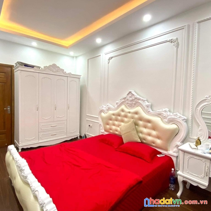 Bán nhà phố trương định  50m2 x 5 tầng - giá 5.5 tỷ (có tl)