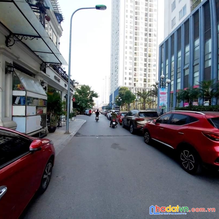 4.85 tỷ bán căn hộ chung cư ct1 a10 kđt nam trung yên 102m2, 3 pn, 2 wc, căn góc