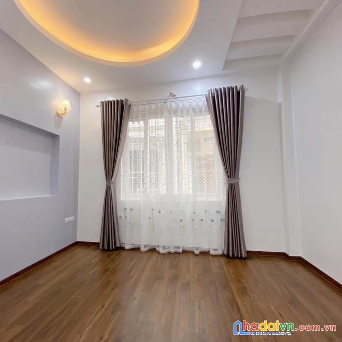 Ngã tư sở, đống đa, 5 tầng mới xây gia đình, hiện đại, thoáng sáng, chỉ 3 tỷ 50 triệu