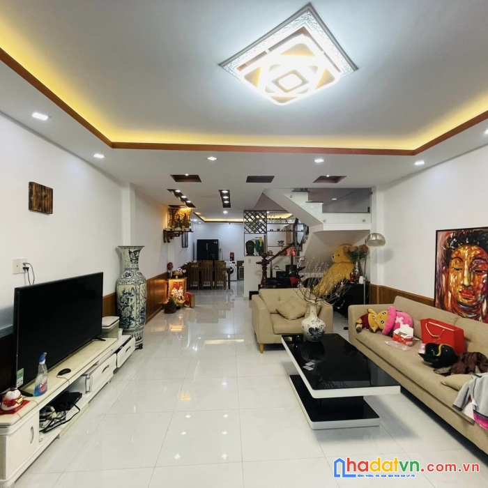 Nhà mới đẹp ngay tt quận 7 - hxh chỉ 7,xx tỷ - trần xuân soạn.
