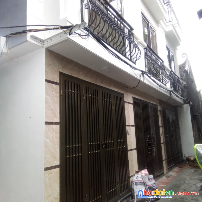 Chính chủ cần tiền bán gấp nhà phố hồ tùng mậu quận cầu giấy 35 m2 x5 t 3.9 tỷ ô tô kd