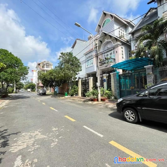 Bán biệt thự khu d2d võ thị sáu ngang 12 dài 22 giá 27 tỷ