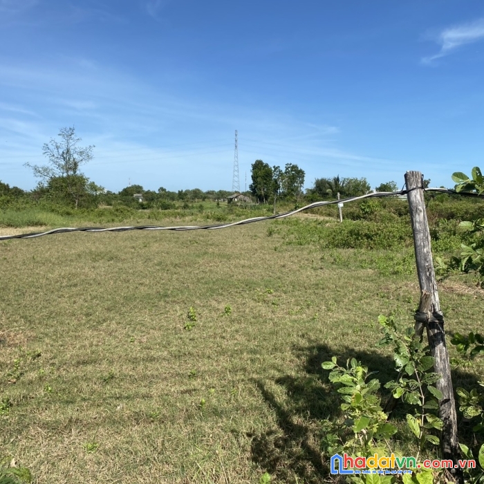 Đất mặt tiền - vị trí đẹp - giá rẻ nhất khu vực tại bình đại- bến tre