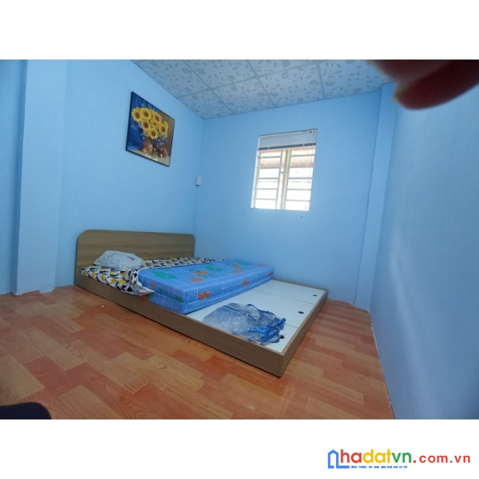 .nhà lê duẩn 50m ra mt, 35m2, c4 lửng sạch sẽ 1.79 tỷ